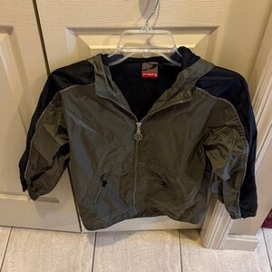 3/$15 Youth Boy’s Prospirit Olive and Black Light Jacket - Size 8 (M)